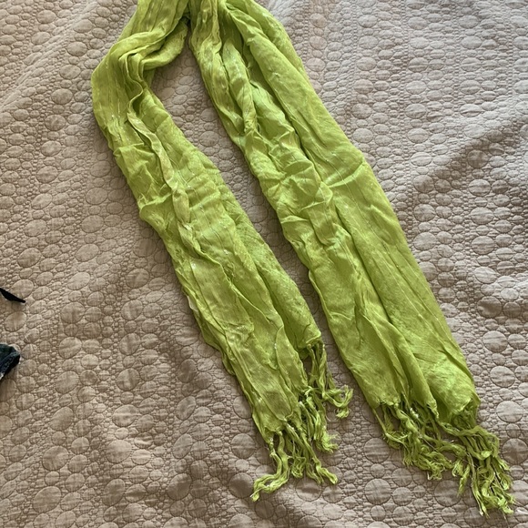 Scarf - Picture 2 of 2